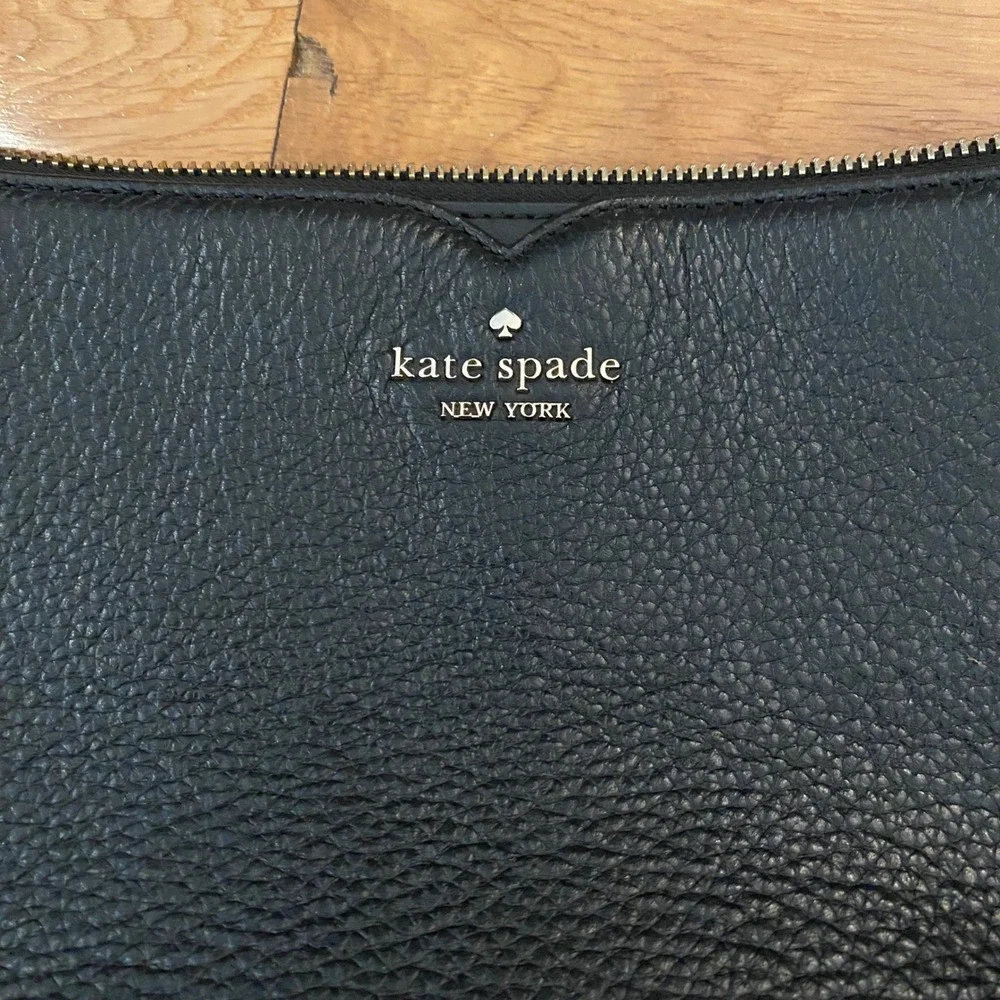 Kate Spade New York‎ Black Pebbled Leather Crossbody Bag Gold Logo Adjustable
